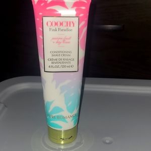 Shave cream. Pink Paradise. Pure Romance. Half size.